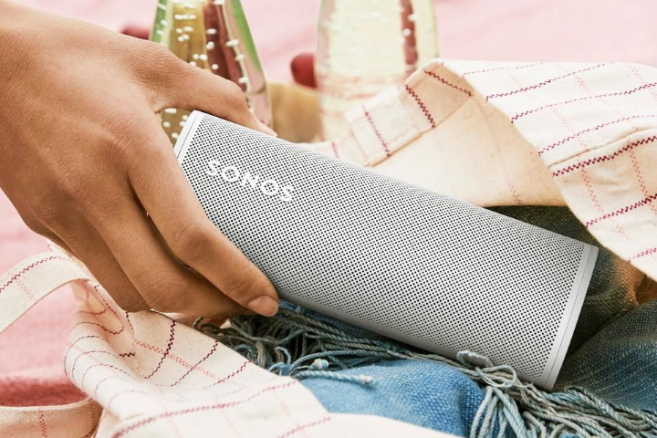 Sonos Roam — портативная колонка от производителя премиальной акустики