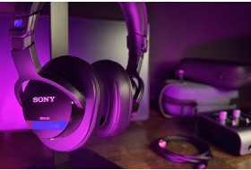 Огляд навушників Sony MDR-M1 ‒ універсальне рішення для студій існує