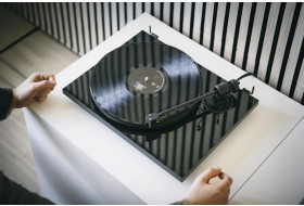 Pro-Ject E1.2 ‒ доступний шлях до якісного аналогового звуку