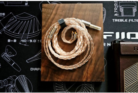 Огляд кабелю для навушників FiiO LC-RE Pro 2025  – преміальний та універсальний