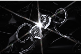 Astell&Kern STELLA ‒ революційні 12-драйверні гібридні навушники