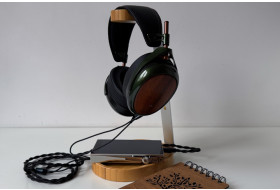 Огляд Hi-Fi навушників Meze Strada. Ритм вулиць