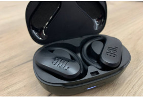 Обзор JBL Endurance Peak II – серьезные наушники для тяжелых тренировок 