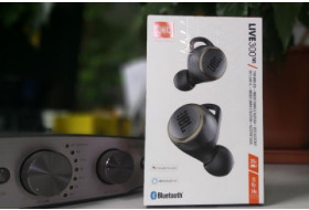 Обзор JBL Live 300TWS - еще один хит от JBL