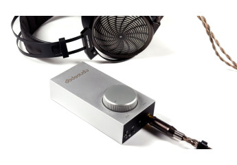 Огляд підсилювача FiiO JadeAudio Gigas 1. Це — не іграшка