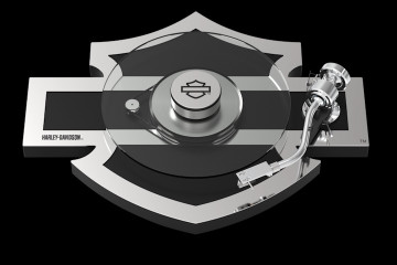 Коли механіка стає мистецтвом ‒ Pro-Ject та Harley-Davidson презентують лімітований вініловий програвач Harley-Davidson™ Turntable