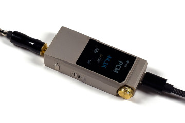 Огляд FiiO QX11 — місце і для музики, і для ігор
