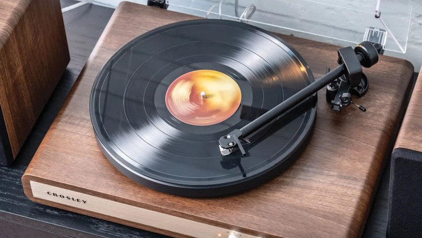Crosley C65 ‒ доступна альтернатива для любителів вінілу