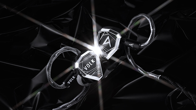 Astell&Kern STELLA ‒ революційні 12-драйверні гібридні навушники