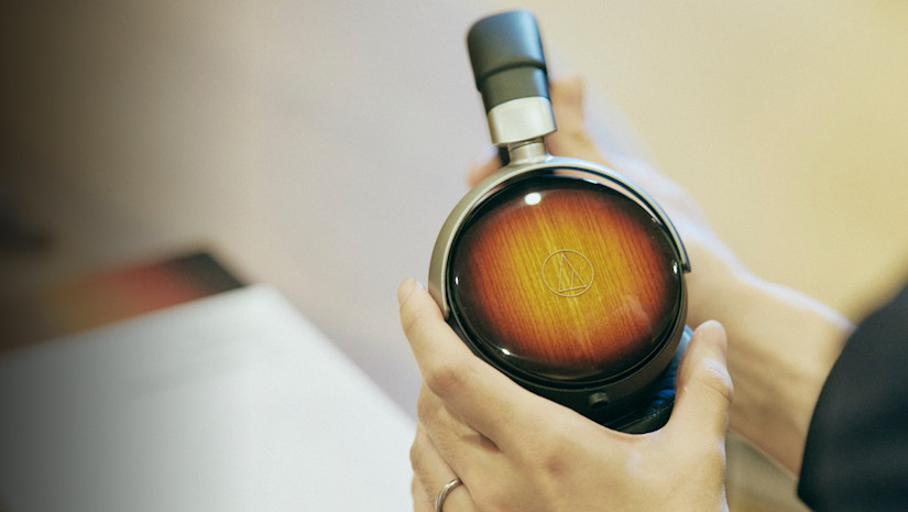 Audio-Technica ATH-WP900SE ‒ ексклюзивні дерев'яні навушники в автентичному гітарному стилі