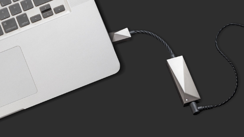 Astell&Kern USB-C DUAL DAC AMPLIFIER CABLE — компактный ЦАП для портативной техники