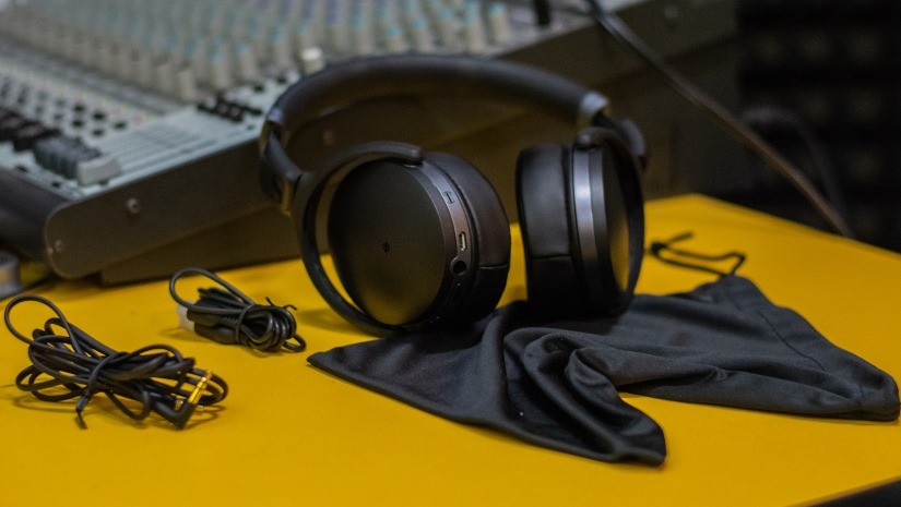 Sennheiser 4.40 BT Wireless – справжня знахідка для всіх Sennheiser 4.40 BT Wireless – справжня знахідка для всіх