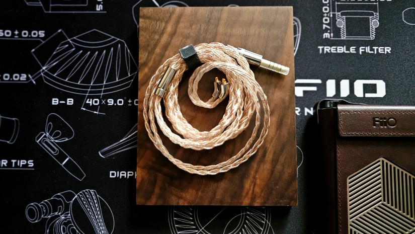 Огляд кабелю для навушників FiiO LC-RE Pro 2025  – преміальний та універсальний