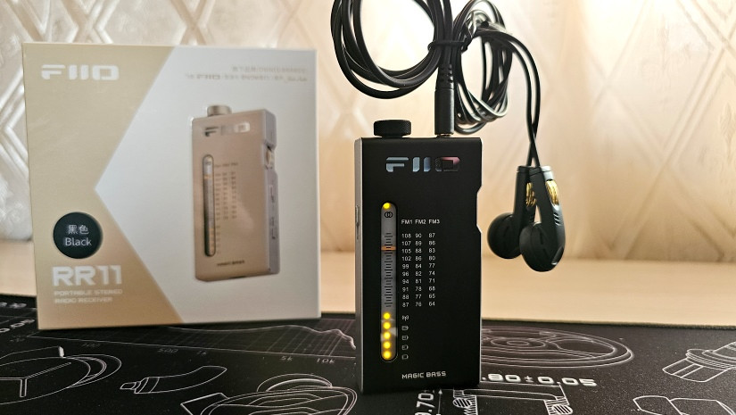 Огляд радіоприймача FiiO RR11 – компактний ретро-футуризм