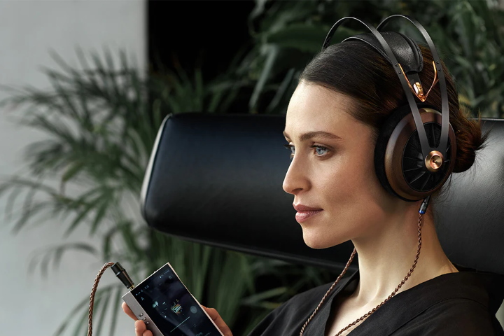 Meze 109 Pro ‒ перші відкриті динамічні повнорозмірні навушники бренда