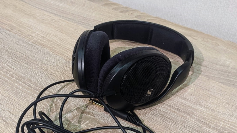 Огляд Sennheiser HD 560S - німецька якість від німецького бренду
