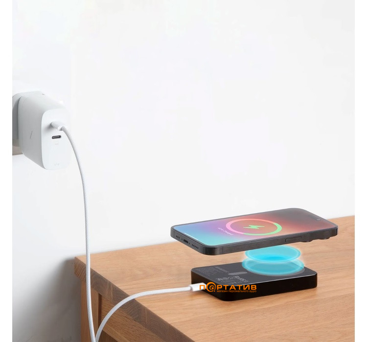 Зовнішній акумулятор Native Union (Re) Classic Magnetic 10 000mAh Black (PB-10KMS-BLK)