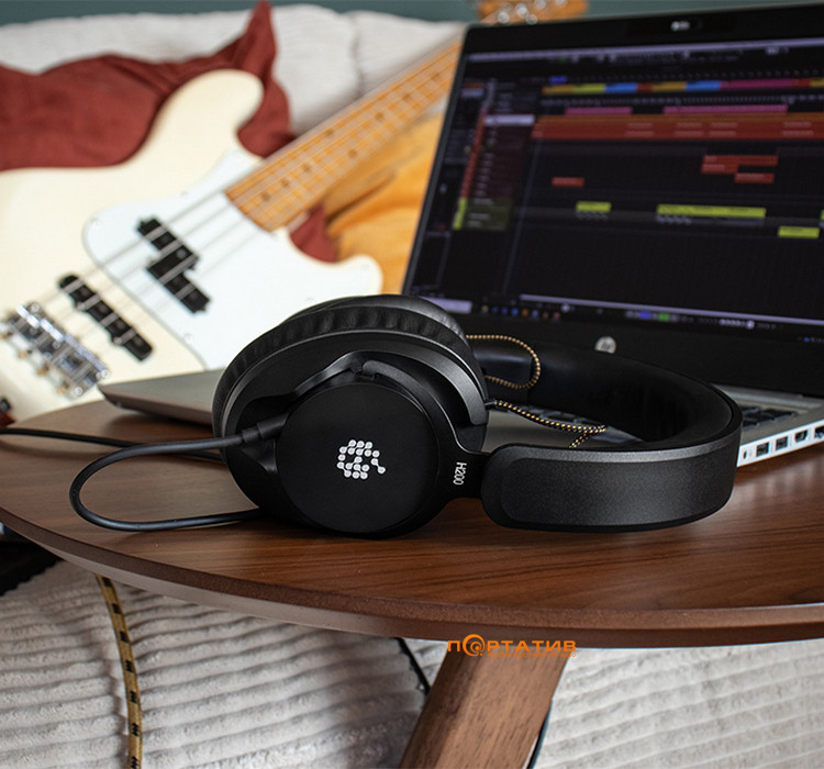Навушники Adam Audio H200