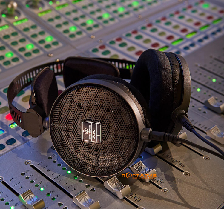 Навушники Audio-Technica ATH-R70x