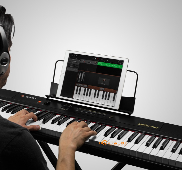 Цифрове піаніно Artesia Performer Black