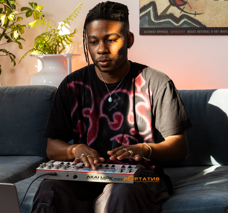 MIDI-клавіатура AKAI MPK Mini MK4 White