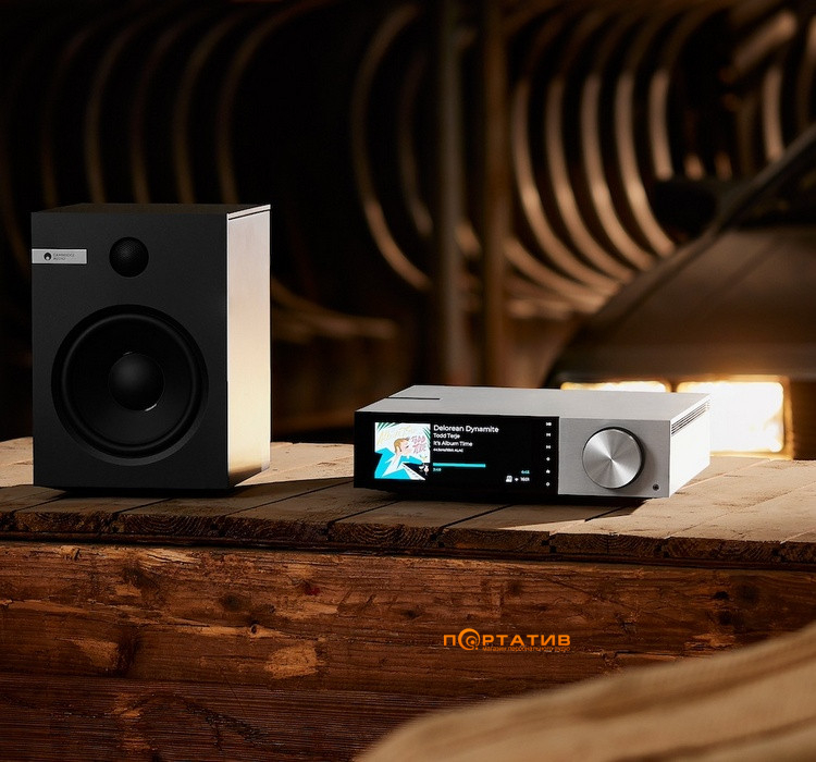 Підсилювач Cambridge Audio EVO150 Delorean LE