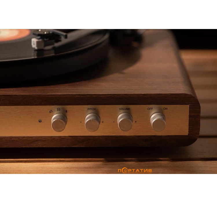 Проигрыватель винила Crosley C65 Walnut