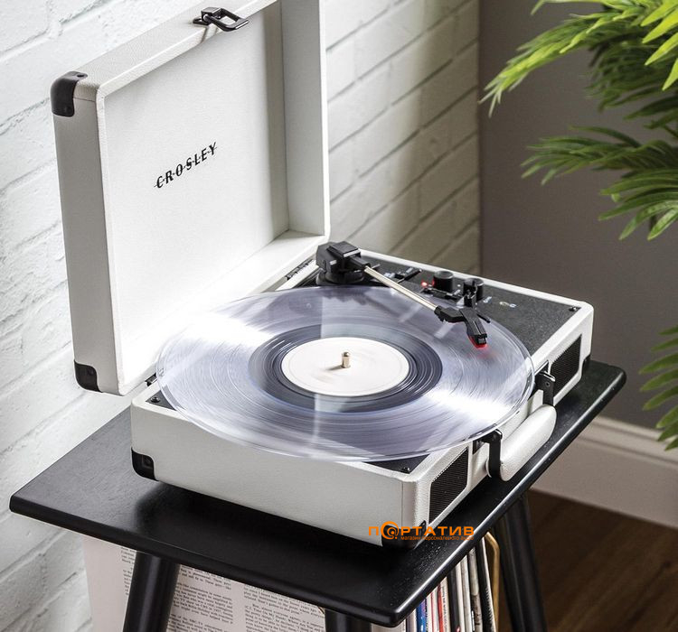Проигрыватель винила Crosley Cruiser Deluxe White Farmhouse