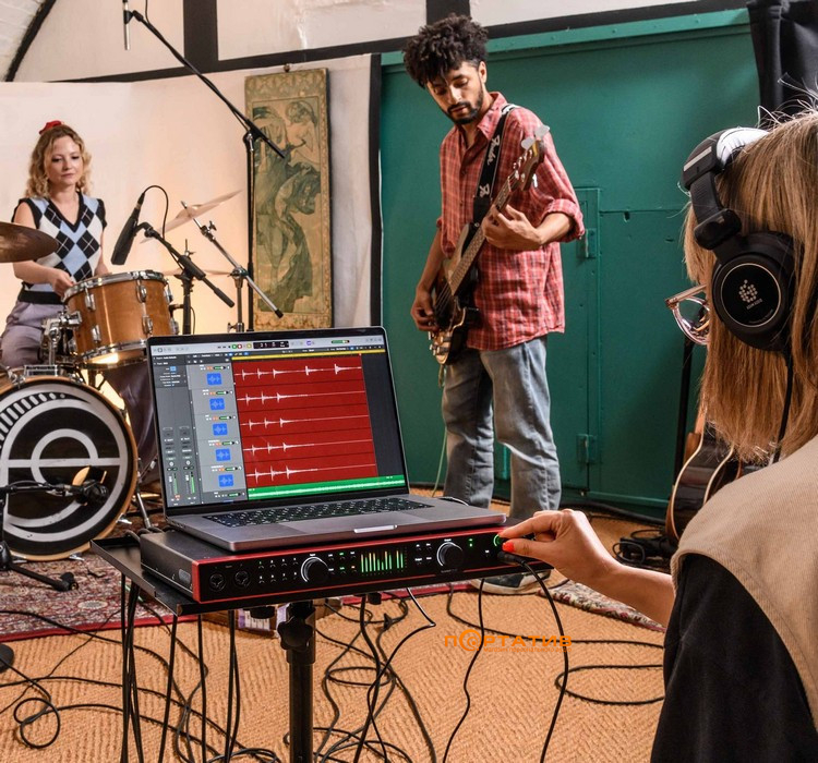 Аудіоінтерфейс Focusrite Scarlett 18i20 (4Gen)