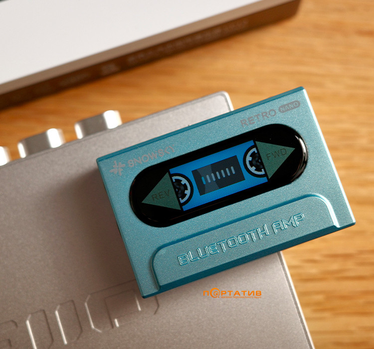 Bluetooth ЦАП с усилителем для наушников FiiO Snowsky Retro Nano Blue