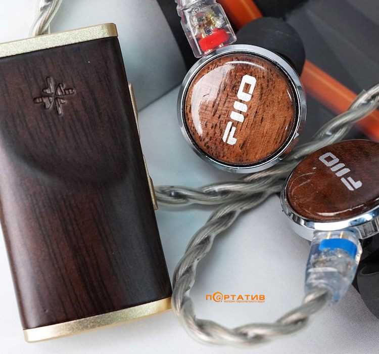 ЦАП с усилителем для наушников FiiO SNOWSKY Melody Walnut