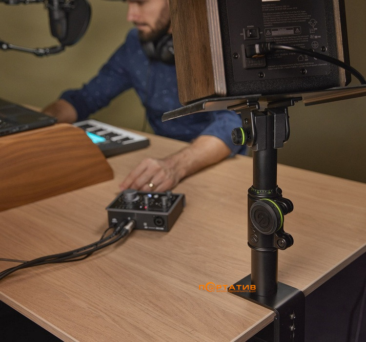 Стійка для студійного монітора Gravity SP 3102 TM