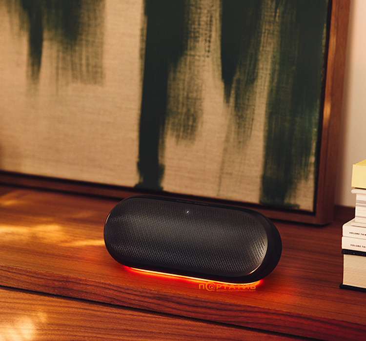 Акустика Harman-Kardon Luna 2 Black (HKLUNA2BLKEU)