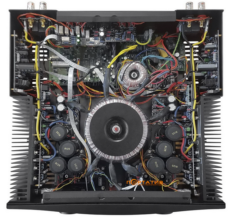 Підсилювач Hegel H400 Black