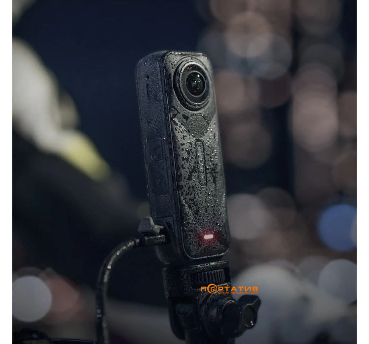 Защита зарядного порта USB Insta360 X5 All-Weather USB Charging Cover (CINSBAHG)