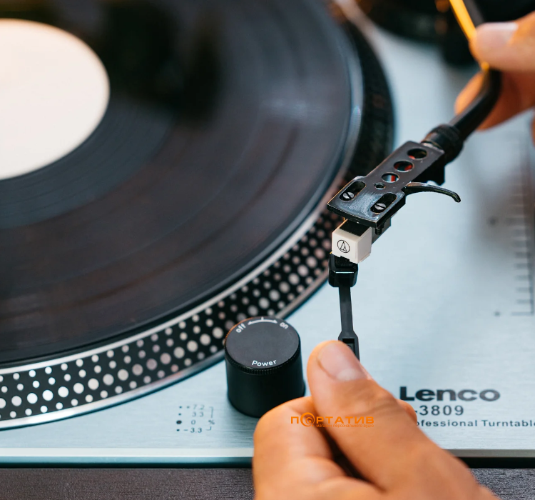 Проигрыватель винила Lenco L-3809 Metallic Blue