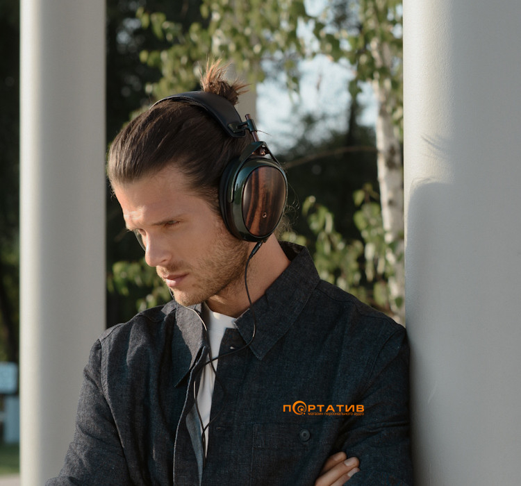 Наушники Meze Strada