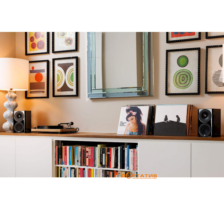Акустика Monitor Audio Radius 3 4G High Gloss Black