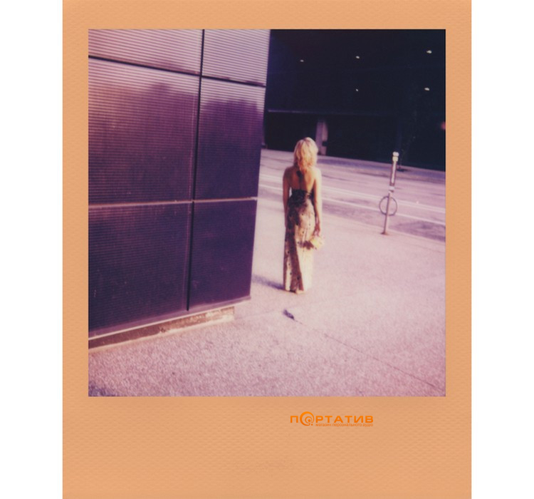 Фотопленка Polaroid Color Film for i-Type Pantone Colour of the Year Edition (6371)