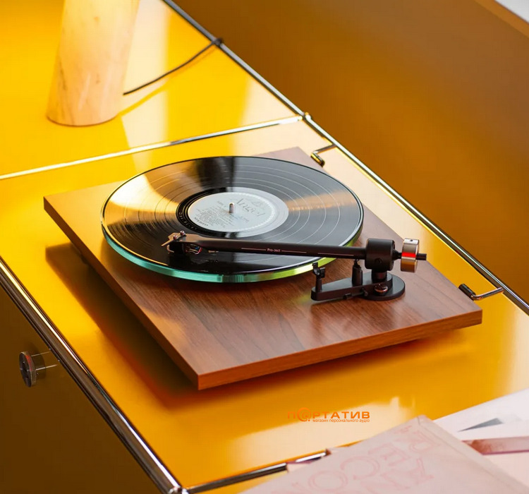 Програвач вінілу Pro-Ject T2 Walnut Rainier