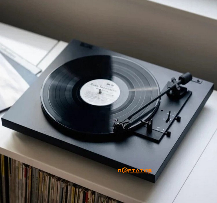 Програвач вінілу Pro-Ject A1.2 OM10 Black Fully Automatic Turntable