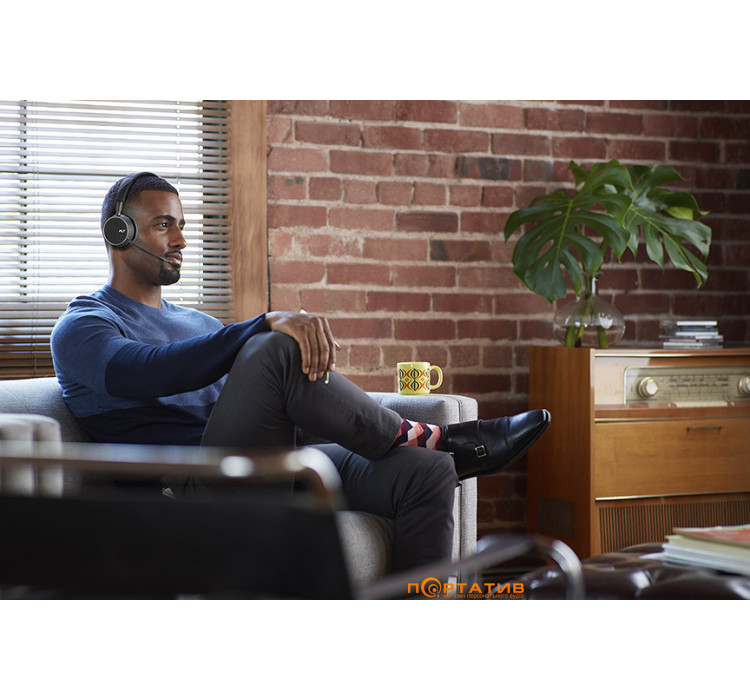 Гарнитура Plantronics Voyager 4220 UC USB-A ( 211996-101)