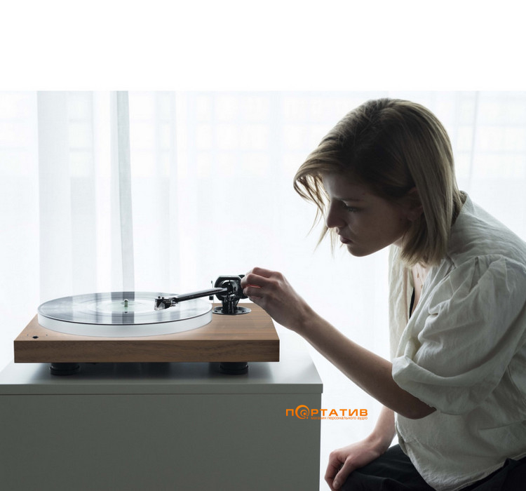 Програвач вінілу Pro-Ject X1 B Pick It PRO B Walnut