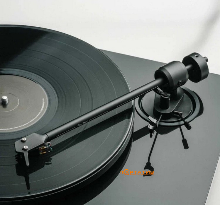 Програвач вінілу Pro-Ject E1.2 Pick It MM E High Gloss Black