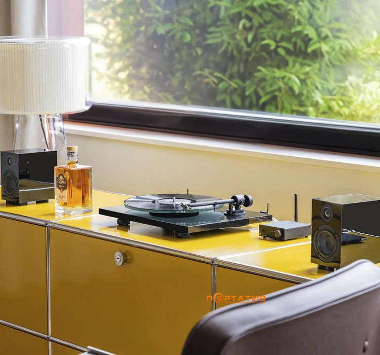 Програвач вінілу Pro-Ject T1 EVO OM10 Piano