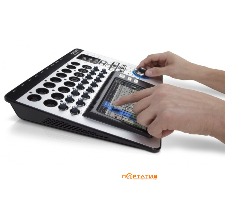Мікшерний пульт QSC TouchMix-16