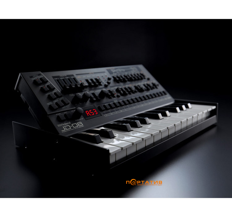 Синтезатор Roland JD-08