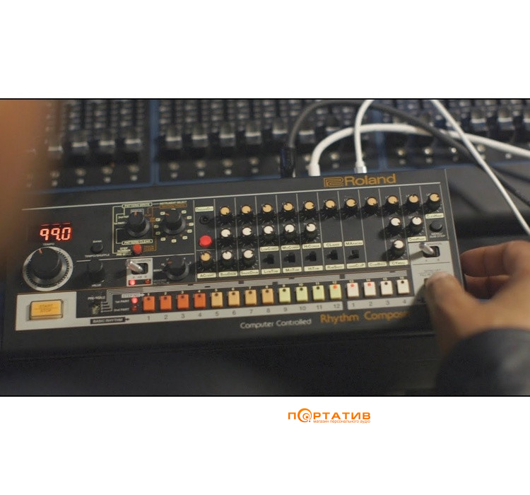 Ритм-машина Roland TR-08