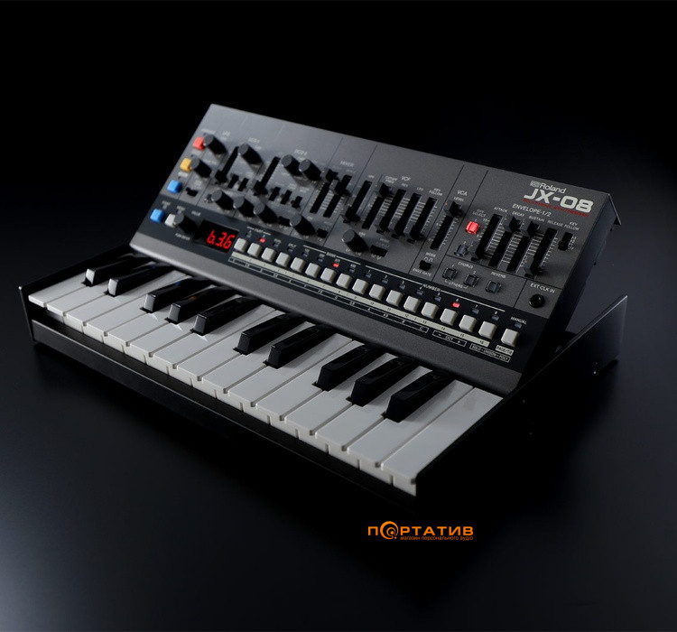 Синтезатор Roland JX-08