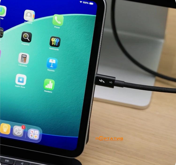 Кабель Satechi Thunderbolt 5 Pro 240W Black 1m (ST-YTB5100K)